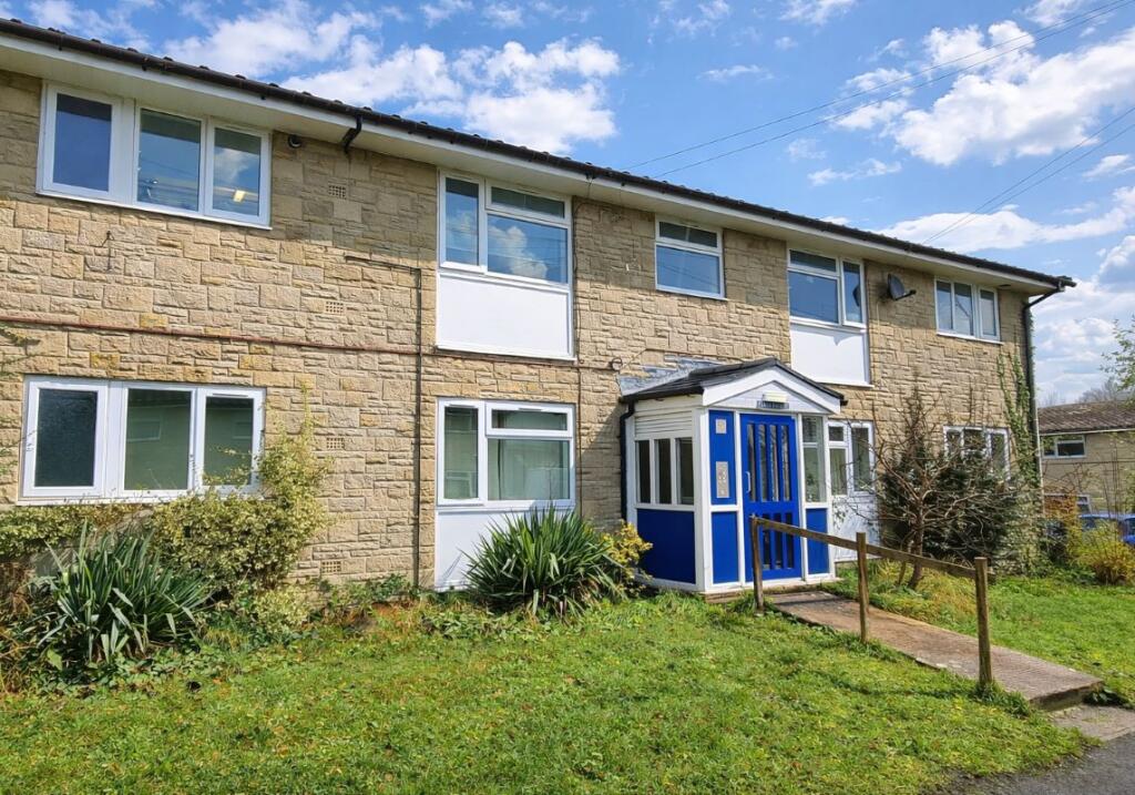 9 The Yews, Mere, Warminster, Wiltshire, BA12 6HT