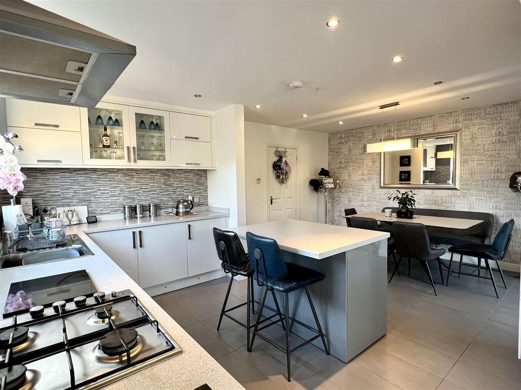 Additional image 5 of 3 bed semi-detached house for saleSandfield Close, Market Weighton YO43