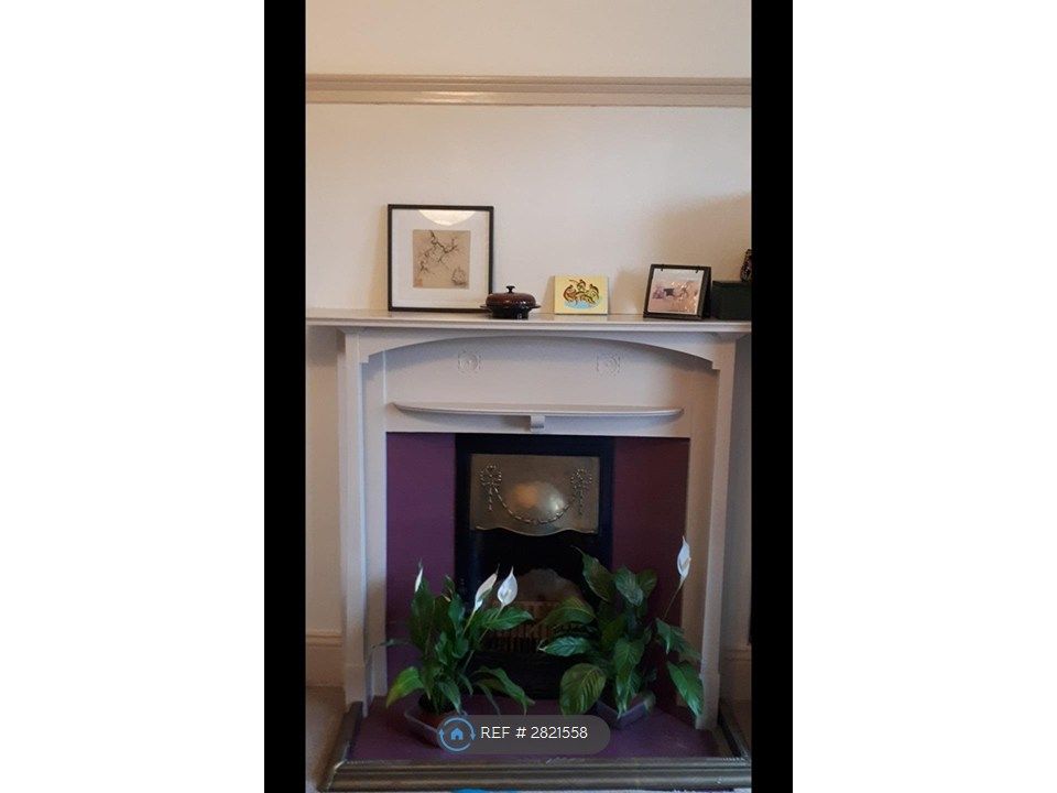 Additional image 4 of 3 bed terraced house to rentParkhill Road, Glasgow G43