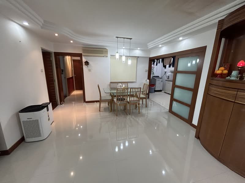 647 Punggol Central photo 4