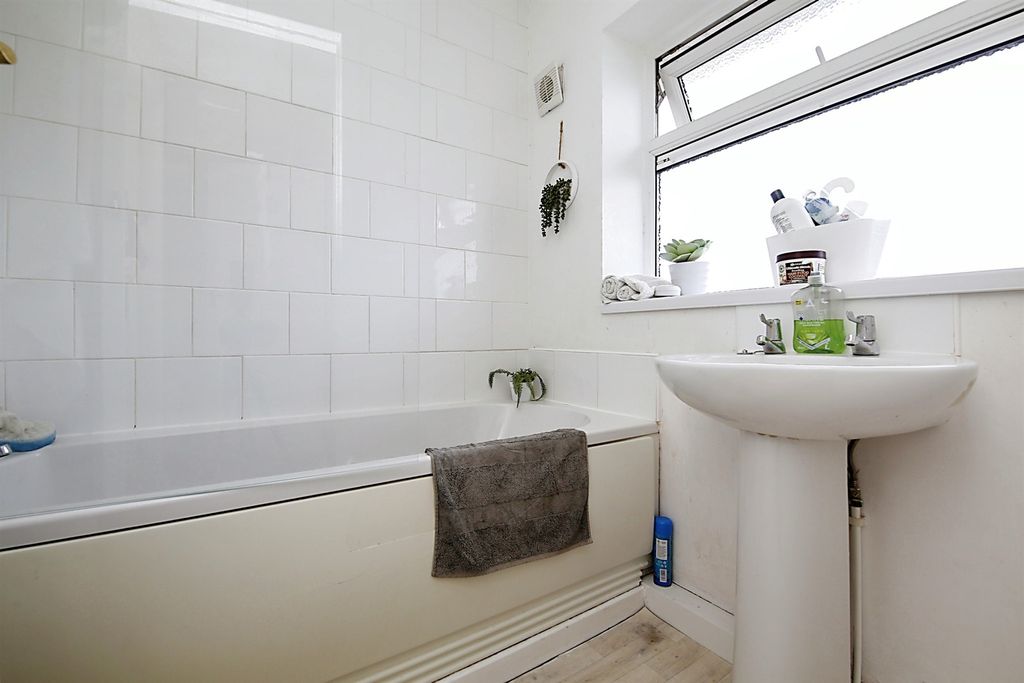 Additional image 7 of 3 bed property to rentElgin Road, Hartlepool TS25