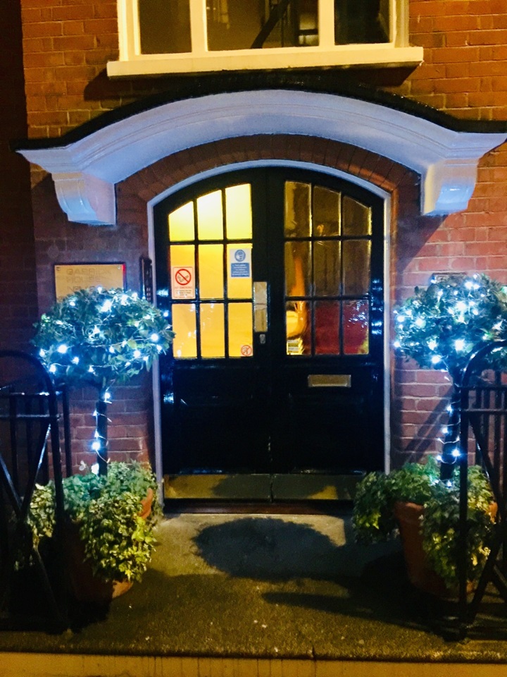1 Bed Flat, Garrick House, W1J, N1 7GU