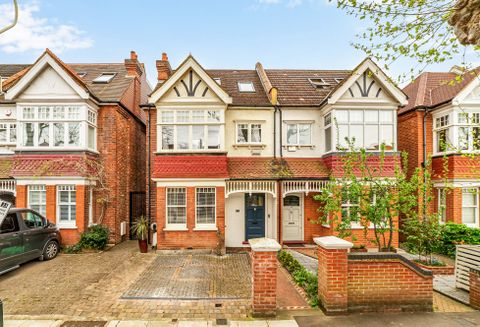 Lyncroft Gardens, London W13