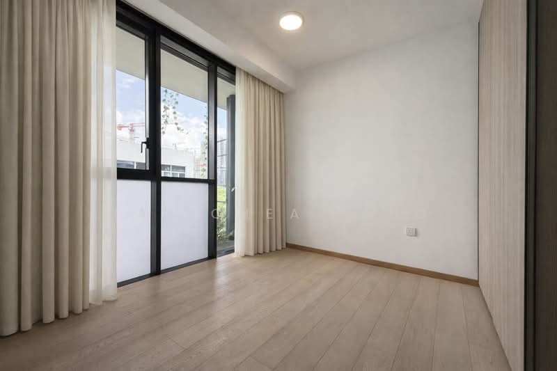 16 Jervois Close photo 4