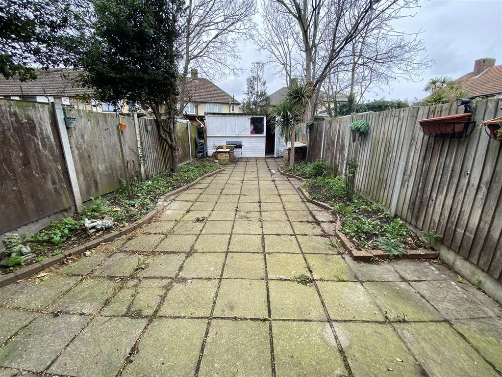 Additional image 9 of 2 bed terraced house to rentLangley Crescent, Dagenham RM9