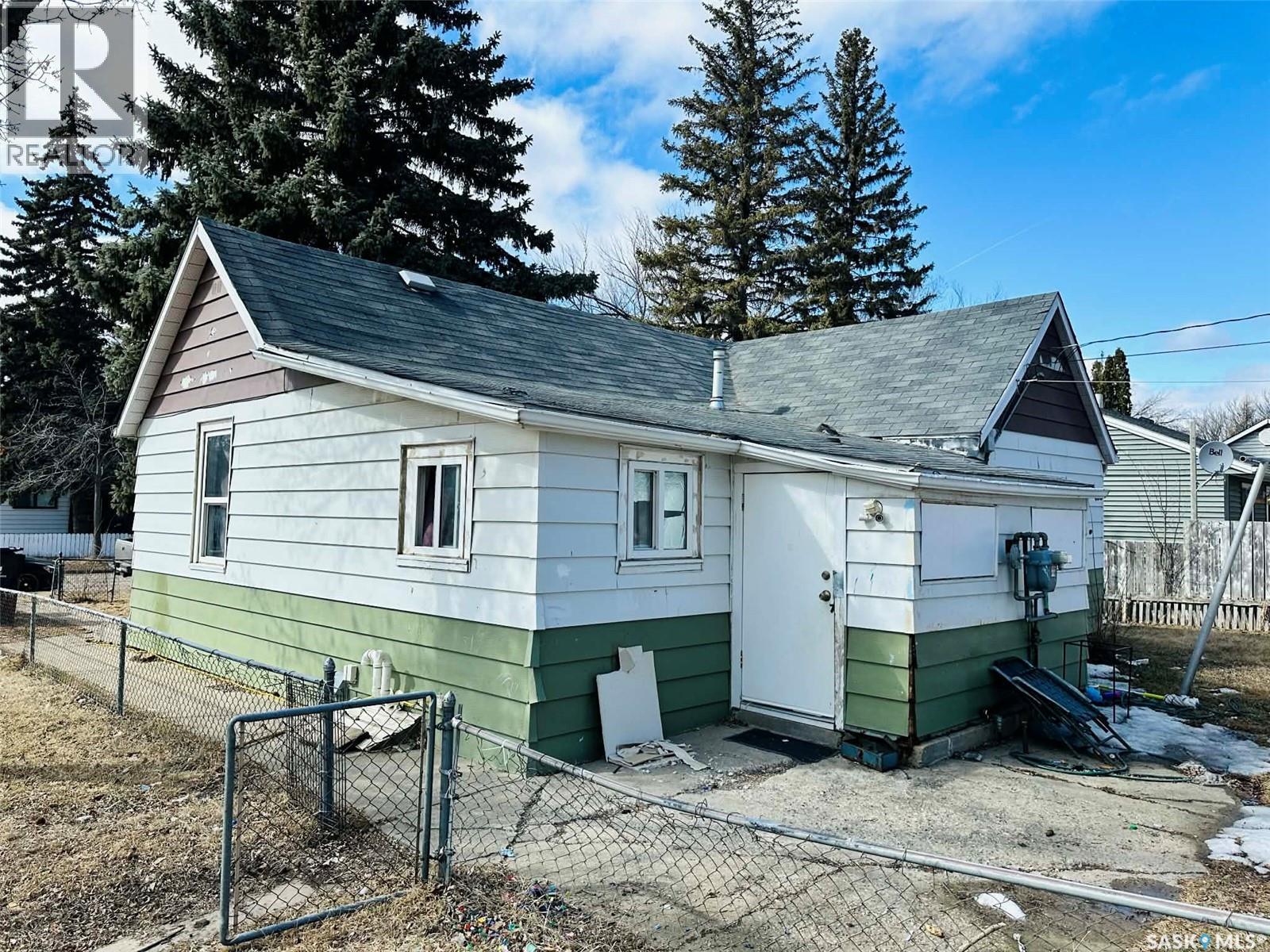 Additional image 4 of 1502 F Avenue N, Saskatoon, SK, S7L1X9