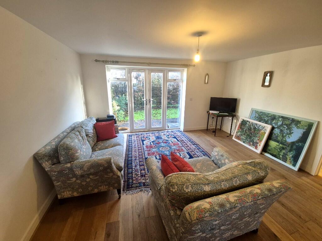Manor Road, BA12 photo 4