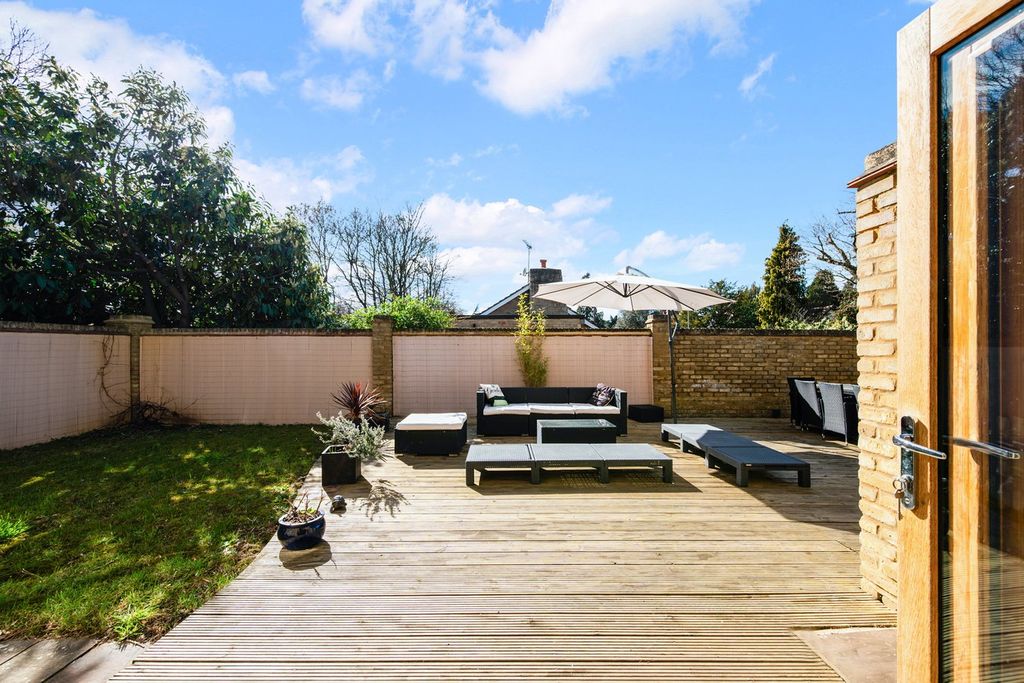 Additional image 21 of 4 bed semi-detached house for saleOatlands Avenue, Weybridge KT13