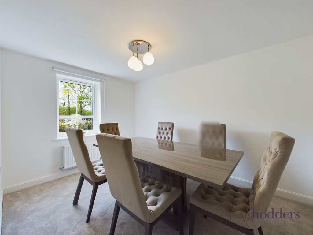Additional image 5 of 5 bed detached house to rentBlackbess Lane, Chertsey, Surrey KT16