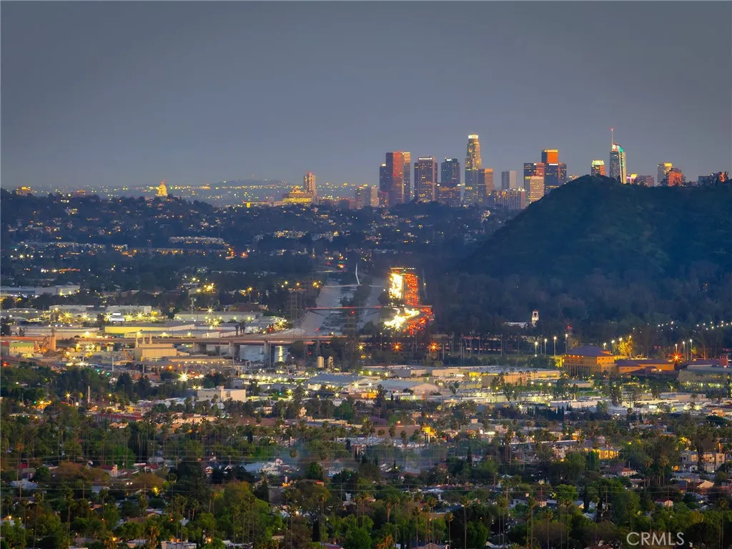 Additional image 138 of 1426 E Tujunga Avenue, Burbank, CA 91501