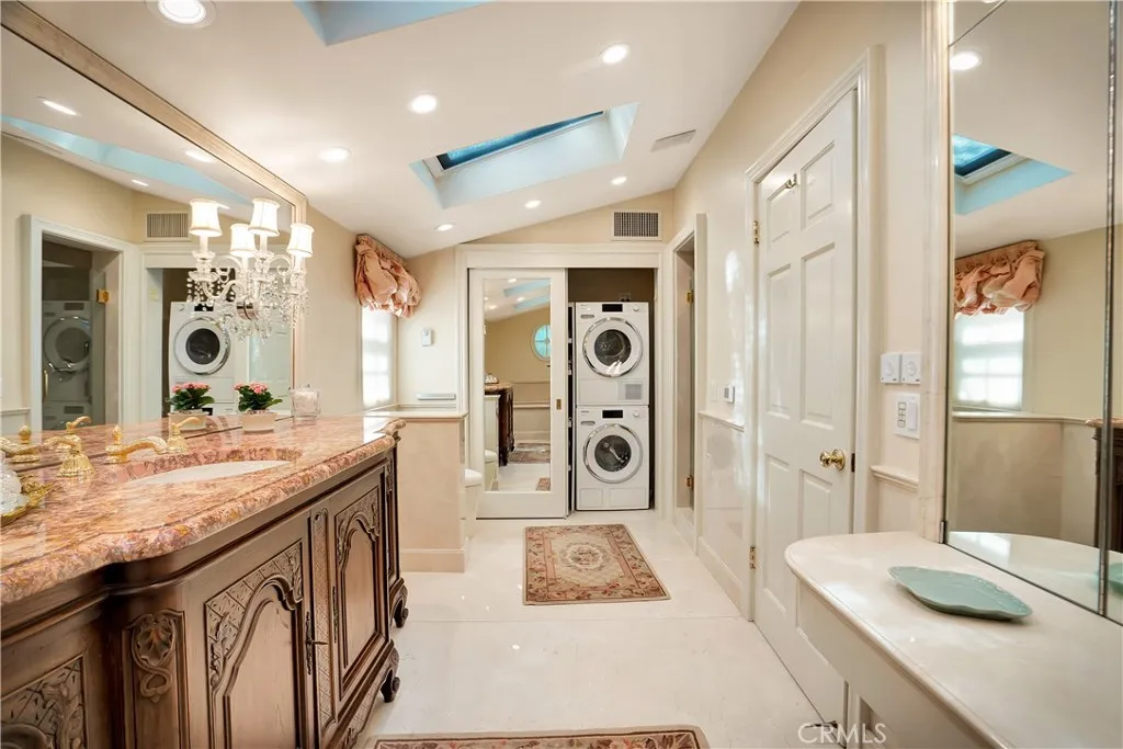 Additional image 26 of 17420 Rancho St, Encino, CA 91316