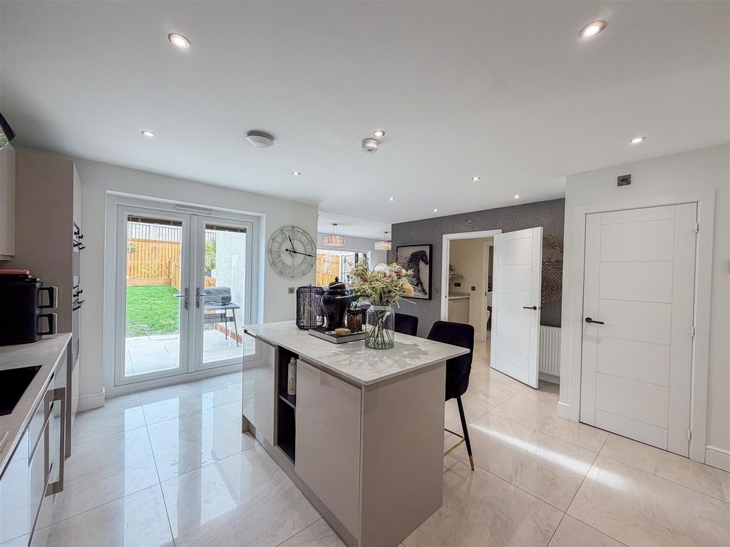 Additional image 11 of 4 bed detached house for saleKiln Drive, Stewarton, Kilmarnock KA3
