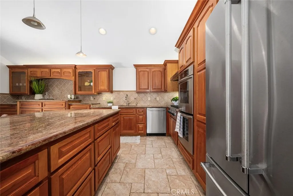 Additional image 16 of 7846 Beachcomber Dr, Huntington Beach, CA 92648