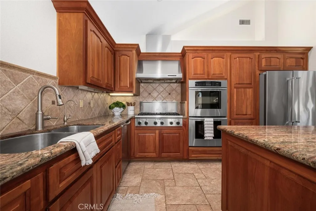 Additional image 13 of 7846 Beachcomber Dr, Huntington Beach, CA 92648