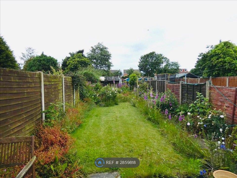 Additional image 9 of 3 bed semi-detached house to rentAshby Road, Scunthorpe DN16