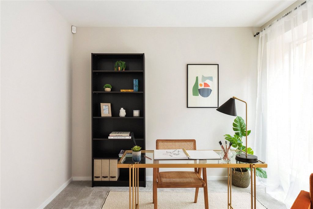 Additional image 9 of 3 bed semi-detached house to rentPreston Park Avenue, Brighton BN1