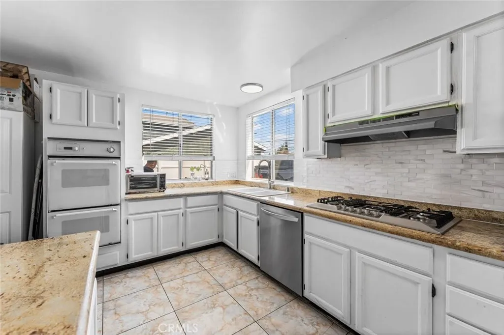 Additional image 19 of 7431 Vanalden Ave, Reseda, CA 91335
