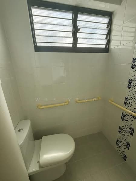 244 Bukit Batok East Avenue 5 photo 4