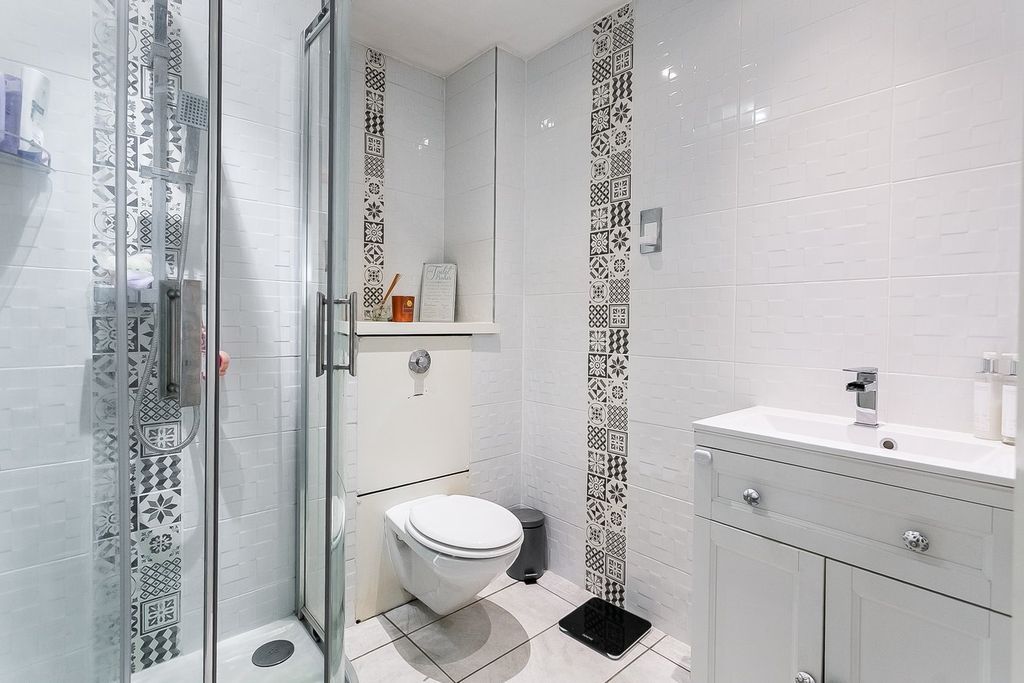 Additional image 17 of 2 bed flat for salePortland Gardens, Edinburgh EH6