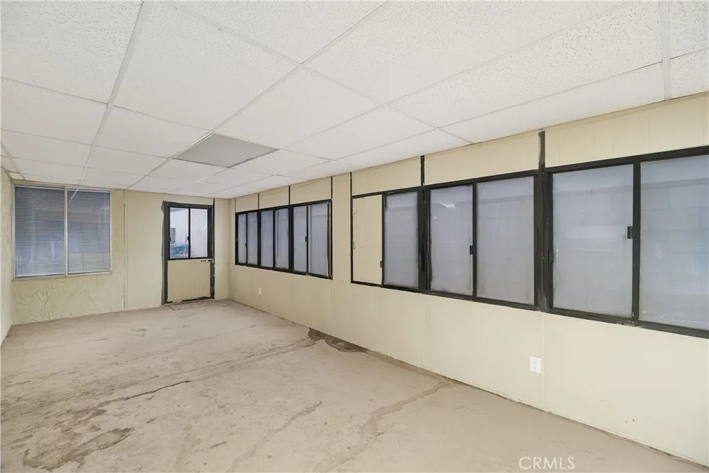 6897 Crest Avenue, Riverside, CA 92503