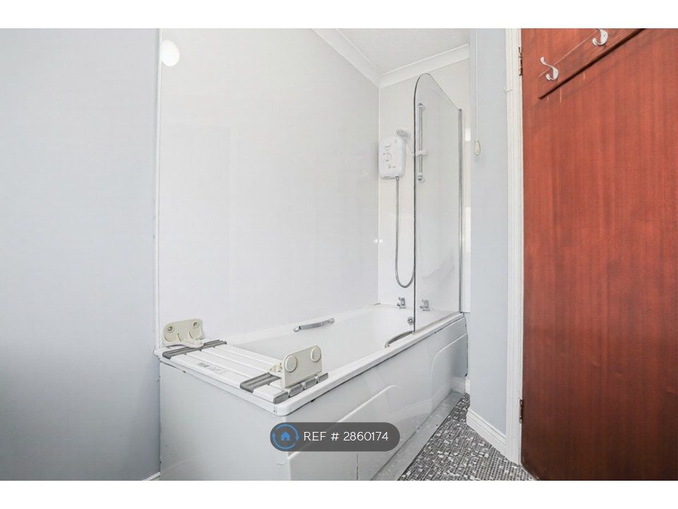 Additional image 4 of 3 bed semi-detached house to rentCastledyke Road, Lanark ML11