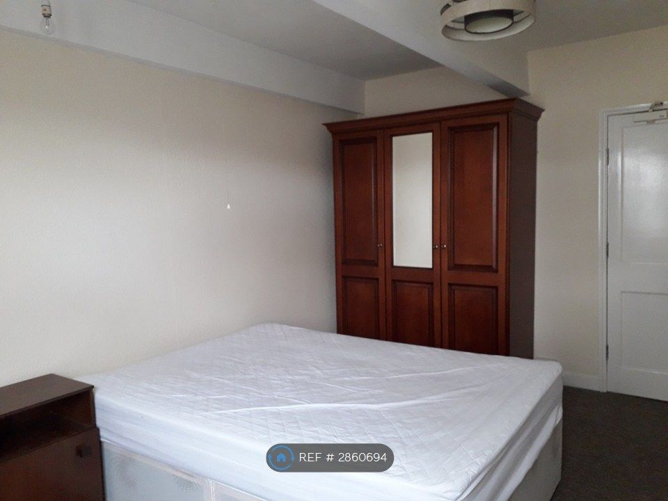 4 bed flat to rentCamden Crescent, Bath BA1 photo 4