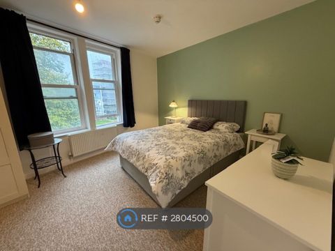 Lawford St, Bristol BS2, Room to rent