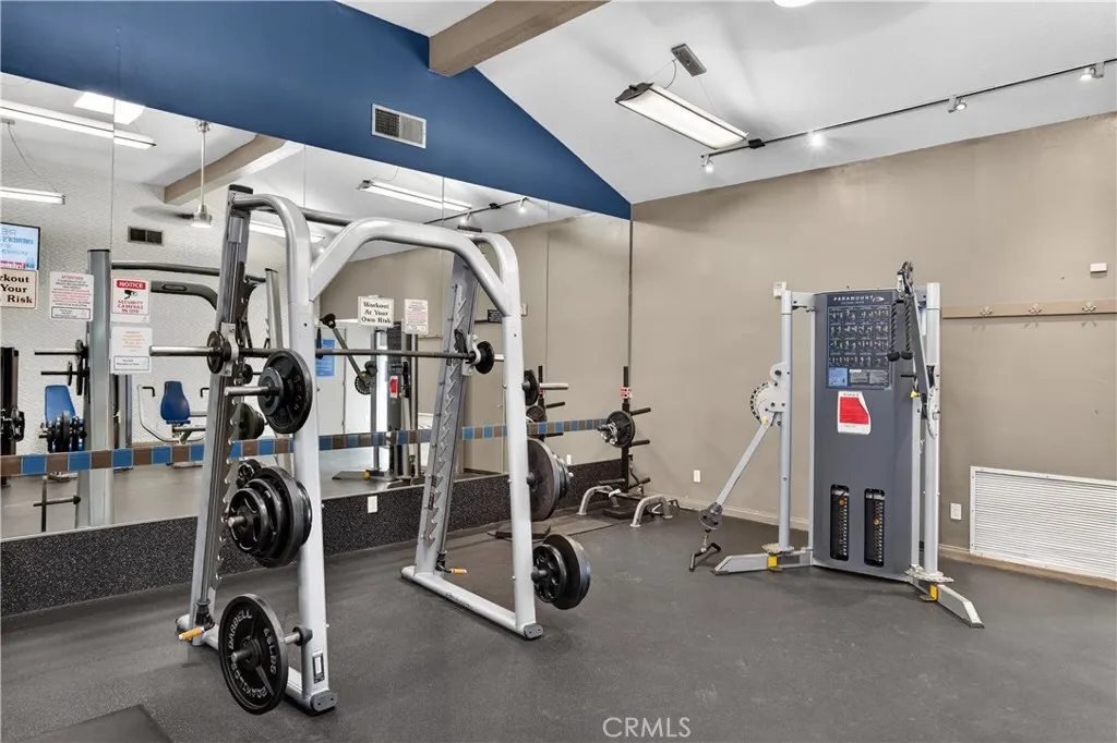 Additional image 87 of 5550 Owensmouth Ave Unit 123, Woodland Hills, CA 91367