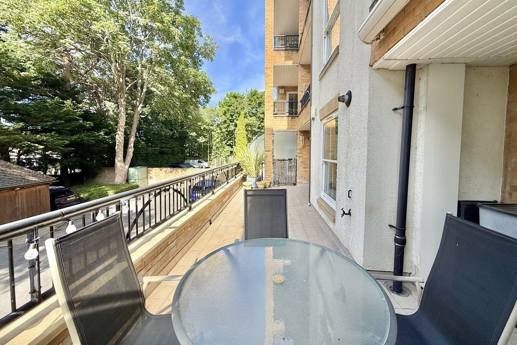 Additional image 17 of 2 bed flat for saleKnyveton Road, Bournemouth BH1