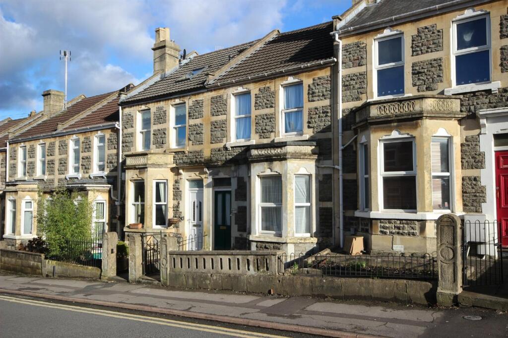 Coronation Avenue, BA2 2JZ