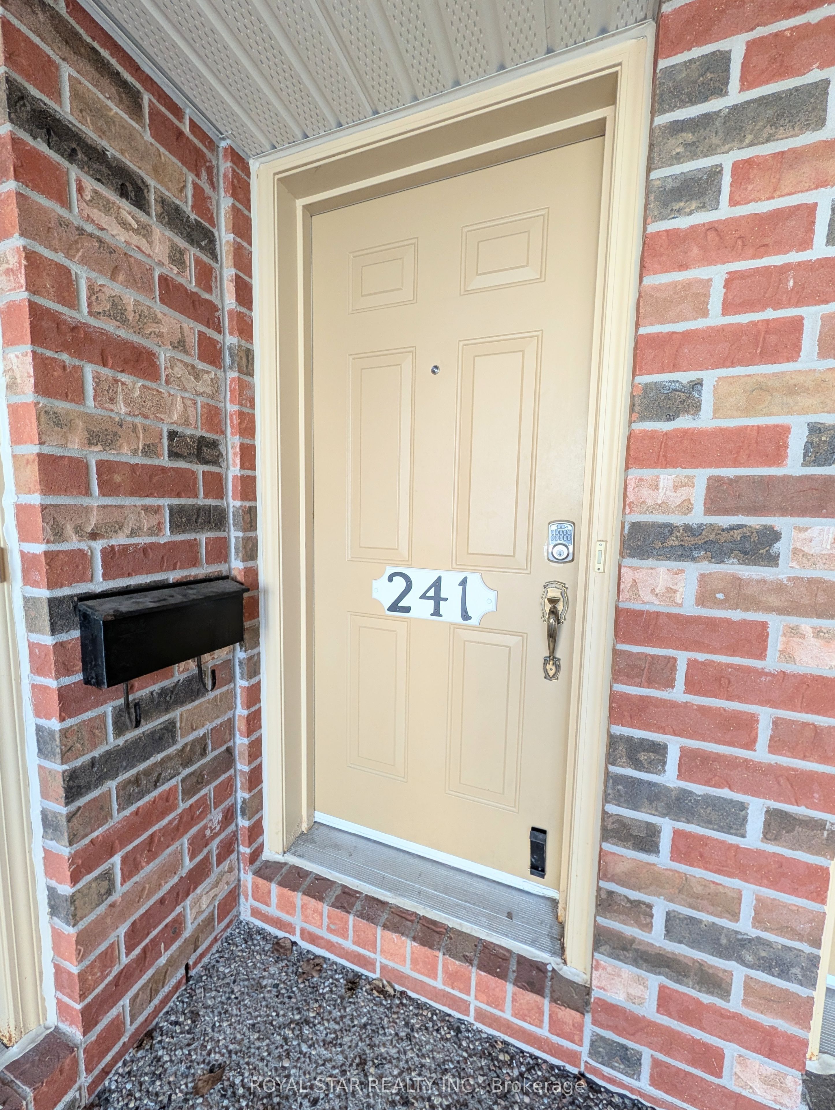 Additional image 3 of 241 Keltie Private, Ottawa, ON, K2J 0A2