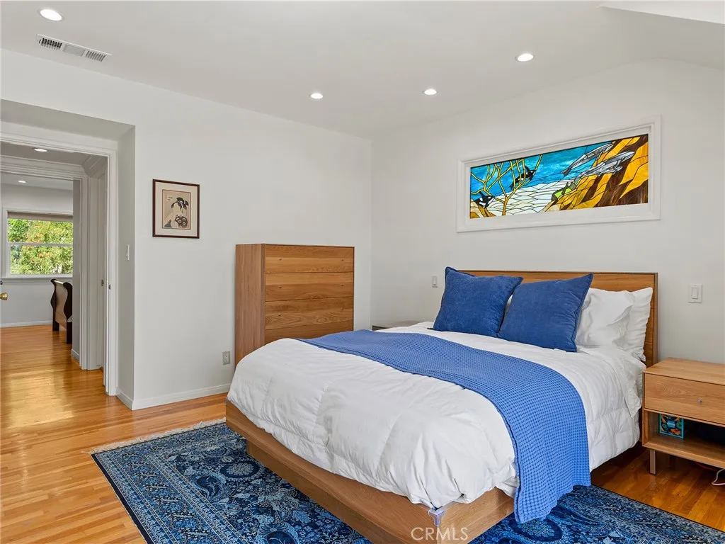 Additional image 32 of 1012 N Sunset Canyon Drive, Burbank, CA 91504