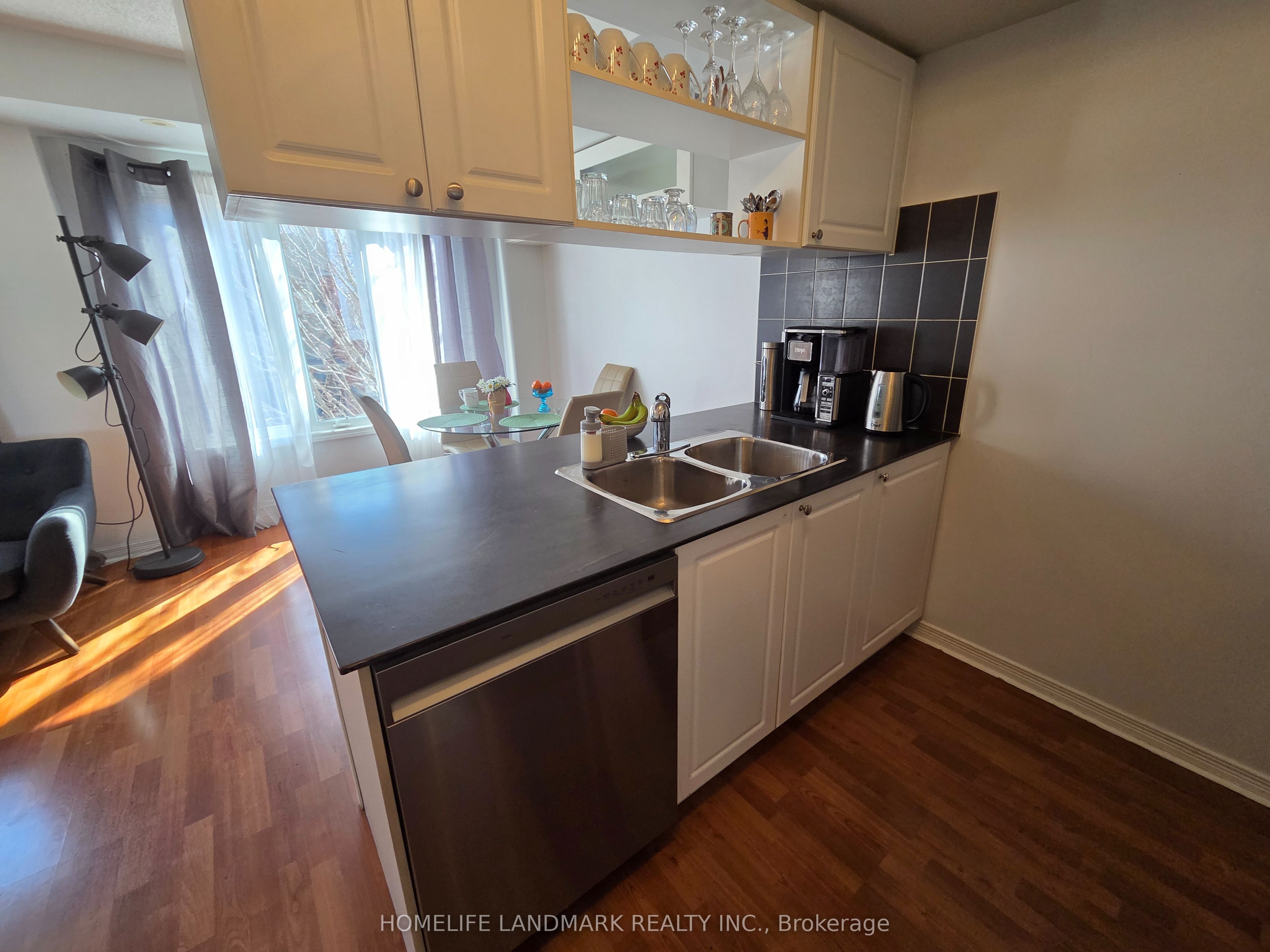 Additional image 5 of 2-74 Munro Street, Toronto, ON, M4M 2S9