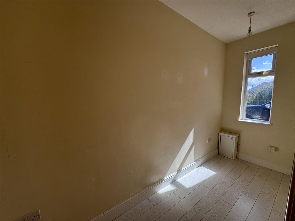 Additional image 10 of 3 bed terraced house to rentSeaview, Sudbrook, Caldicot NP26