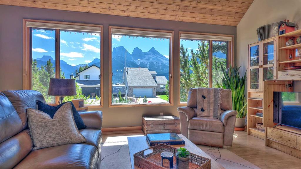 Additional image 3 of 226 Lady Macdonald Drive, Canmore, AB, T1W1H3