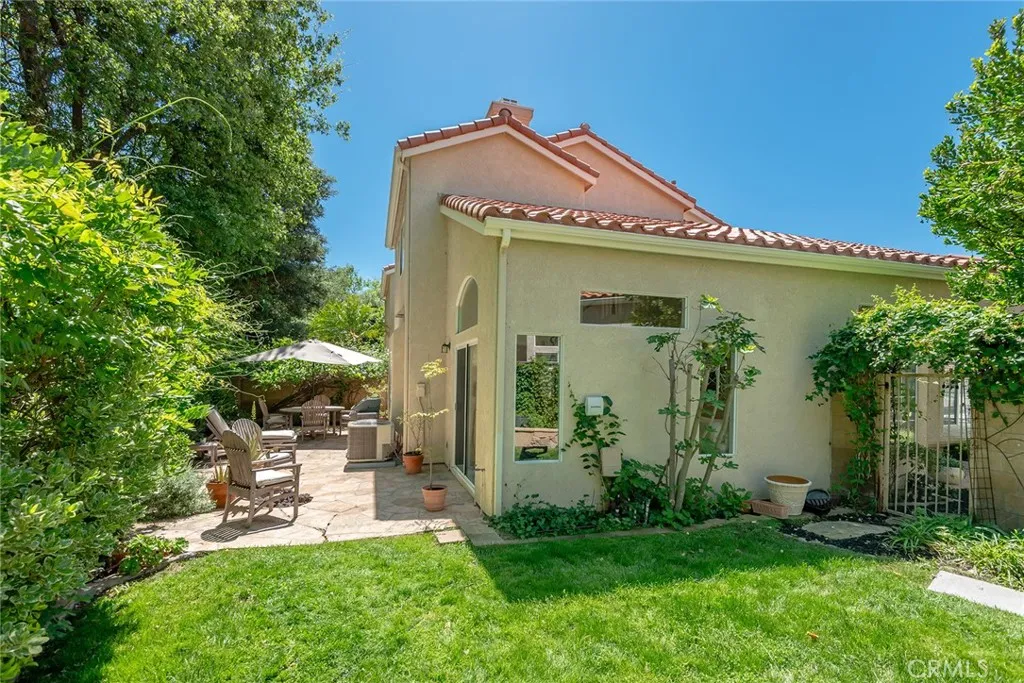 4762 Rhapsody Dr, Oak Park, CA 91377 photo 5