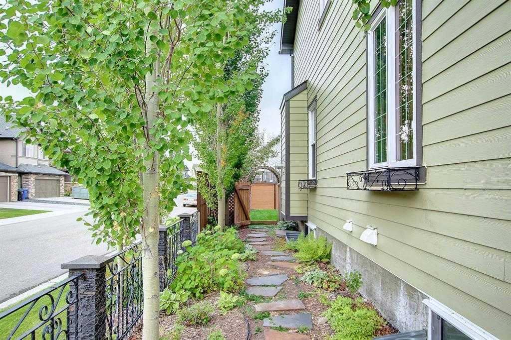 Additional image 2 of 8 Legacy Terrace SE, Calgary, AB, T2X 0X1
