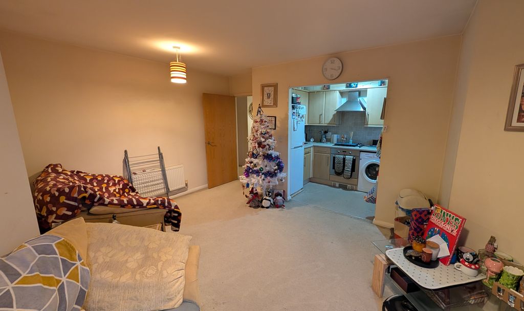 Additional image 3 of 2 bed flat for saleWoodhouse Lane, Sheffield S20