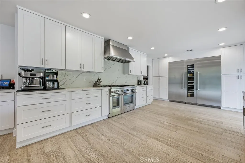 Additional image 11 of 9867 Whitwell Dr, Beverly Hills, CA 90210