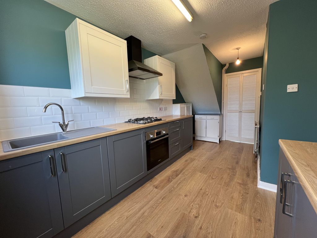 Additional image 6 of 2 bed terraced house to rentAlmond Road, Bearsden, Glasgow G61