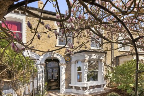 Crystal Palace Road, London SE22