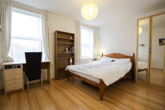 Flat 2 Heeley Road photo 5