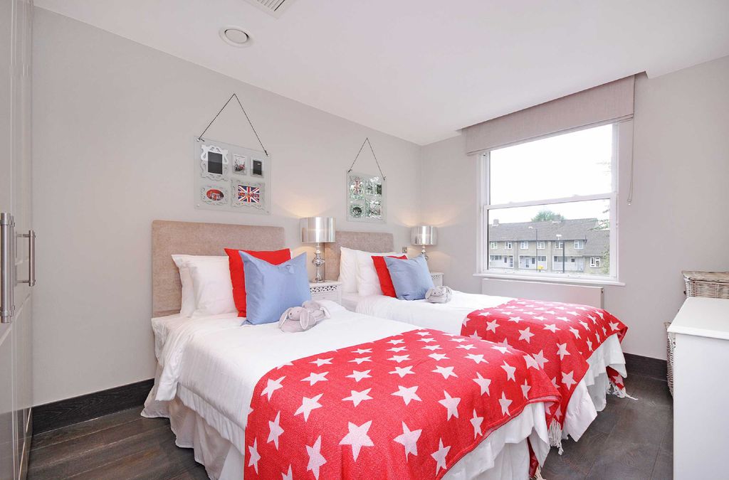 Additional image 12 of 4 bed detached house to rentCourt Close, St John's Wood Park, St John's Wood, London NW8