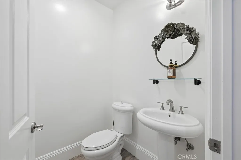 Additional image 22 of 143 N Arnaz Drive Unit 105, Beverly Hills, CA 90211