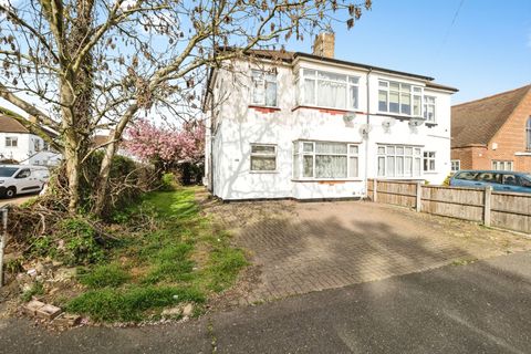 Ardleigh Green Road, Hornchurch RM11