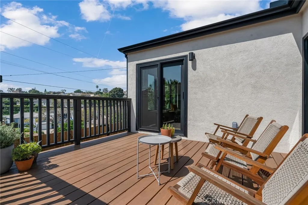 Additional image 29 of 5309 Maymont Dr, Los Angeles, CA 90043