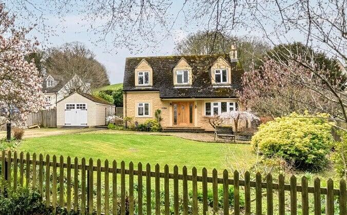 Coulston, Coulston, BA13