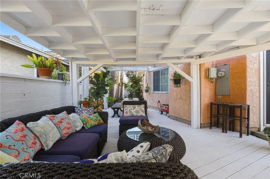6029 Warwood Rd, Lakewood, CA 90713