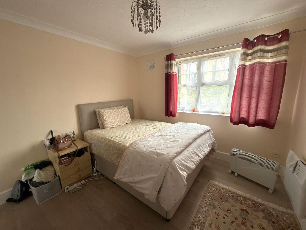 Additional image 5 of 2 bed flat for saleMarquis Court, Earls Meade, Old Bedford Road Area, Luton, Bedfordshire LU2