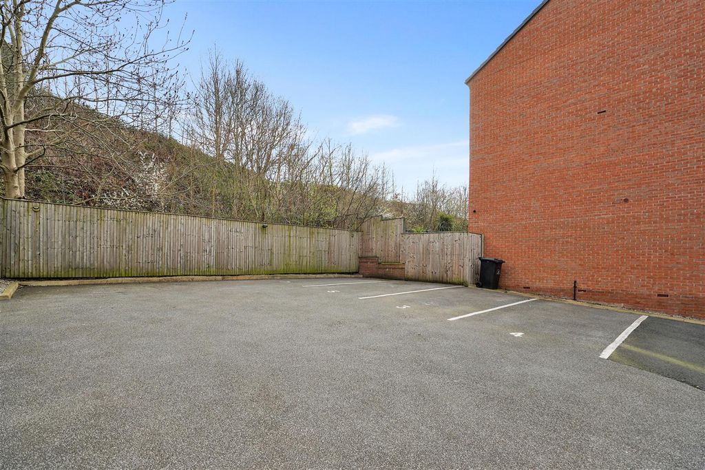 Additional image 14 of 2 bed flat for saleWhitstable Mews, Leeds LS12